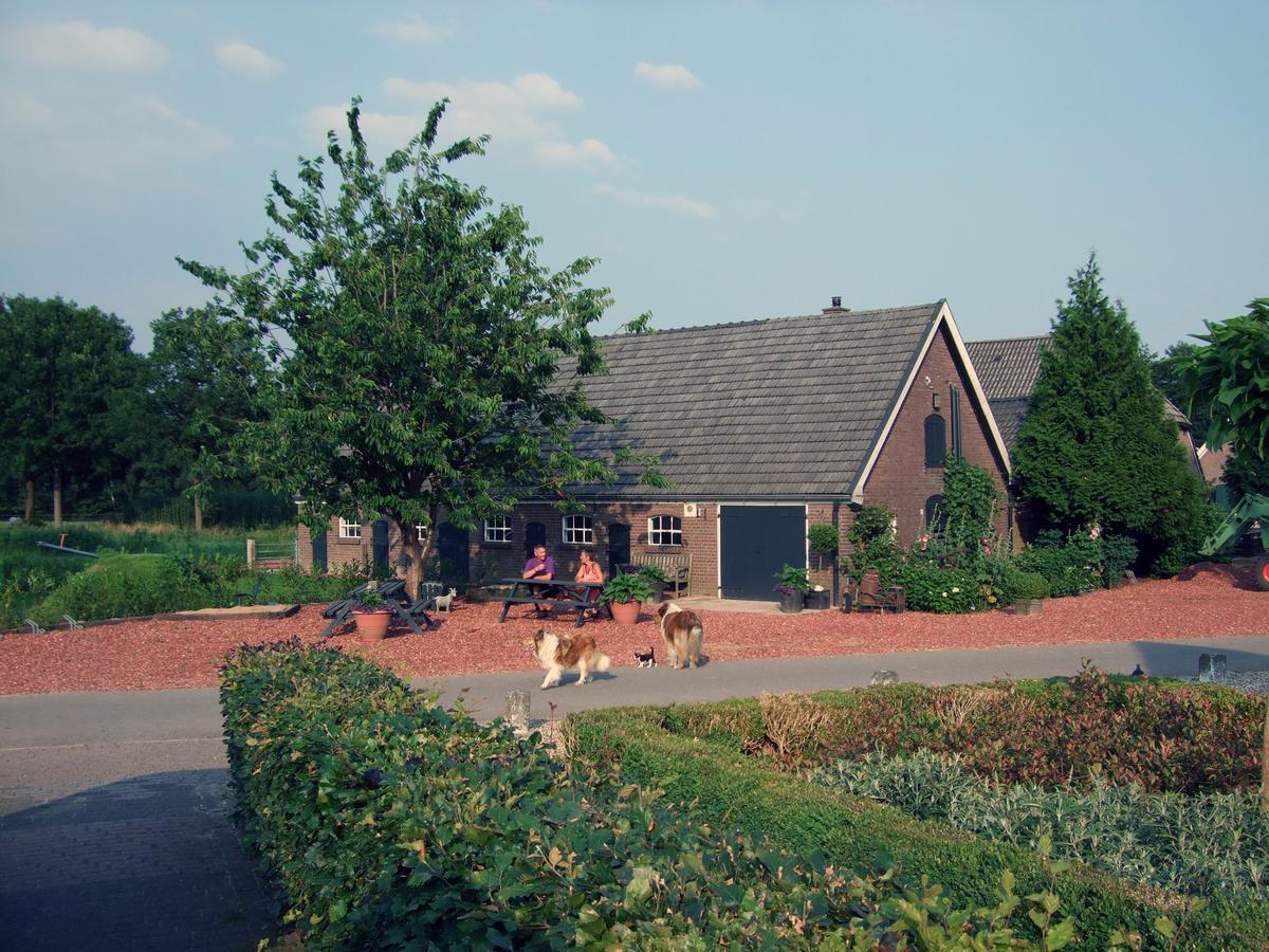 De Priesnitzhoeve Laag-Soeren Bagian luar foto